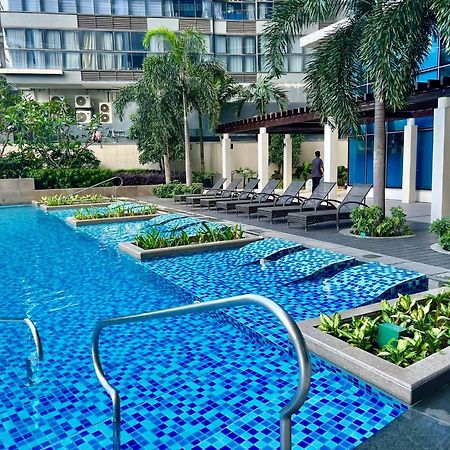 Hotel Vibe Condo At Uptown Parksuites Bgc 达义 外观 照片