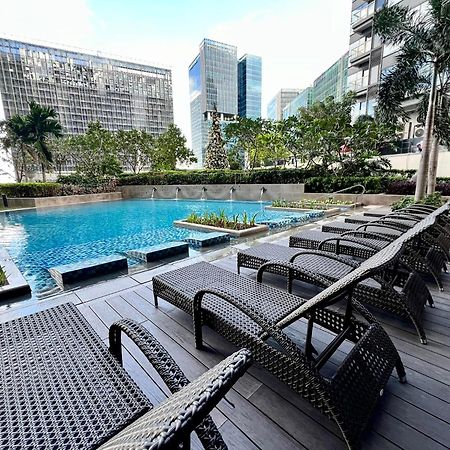 Hotel Vibe Condo At Uptown Parksuites Bgc 达义 外观 照片