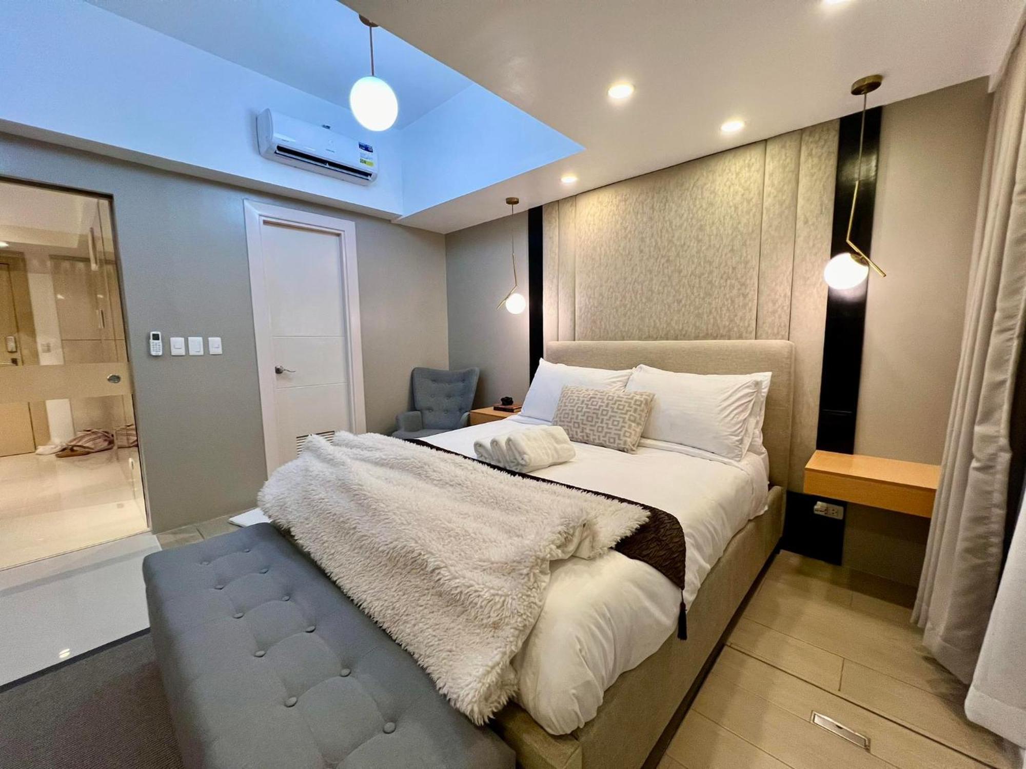 Hotel Vibe Condo At Uptown Parksuites Bgc 达义 外观 照片