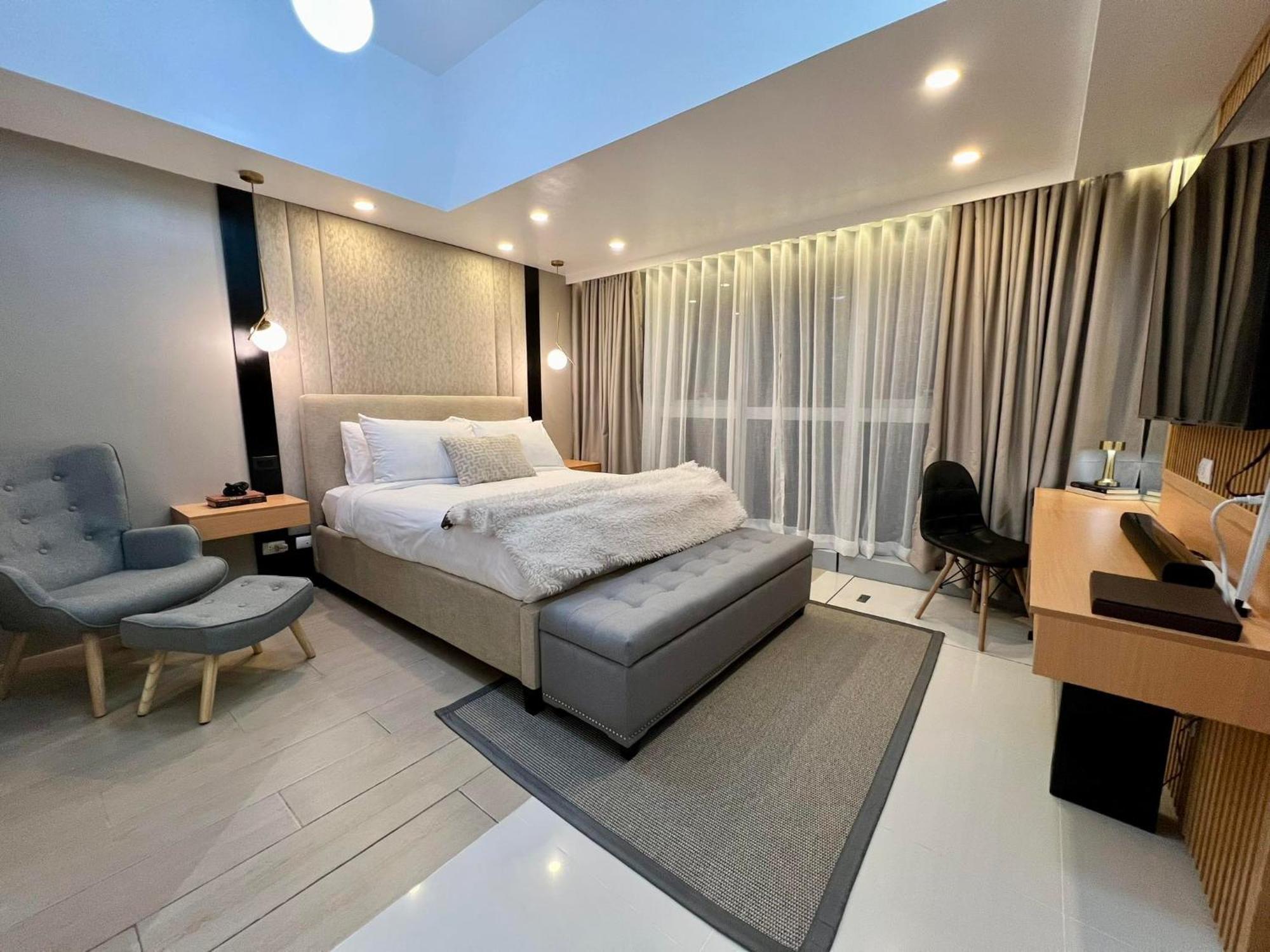 Hotel Vibe Condo At Uptown Parksuites Bgc 达义 外观 照片