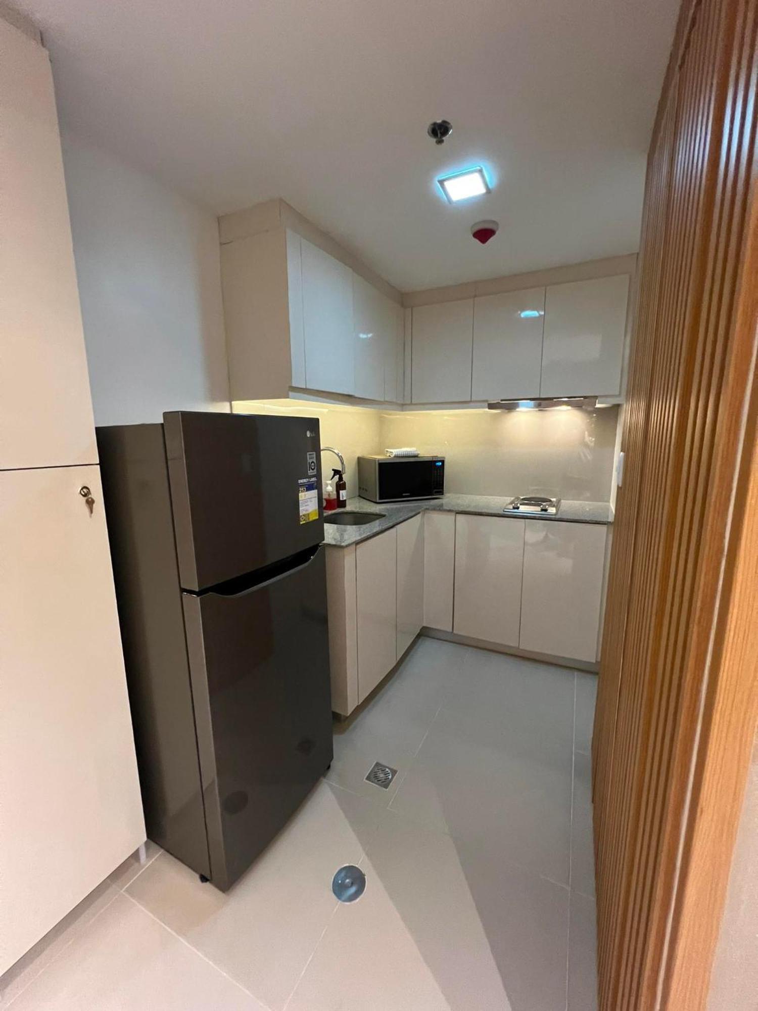 Hotel Vibe Condo At Uptown Parksuites Bgc 达义 外观 照片